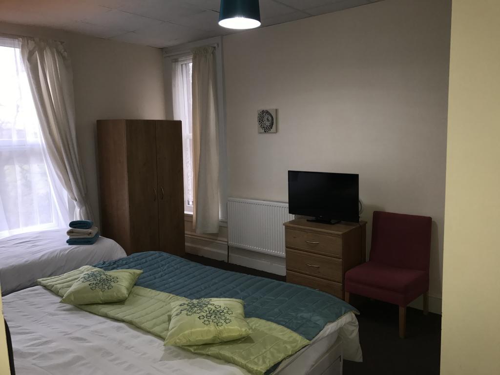 Acorn Lodge Guest House - Free Parking Gosport Exterior foto